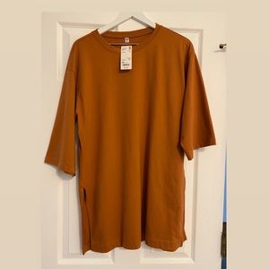 Uniqlo tunic tee with high slit